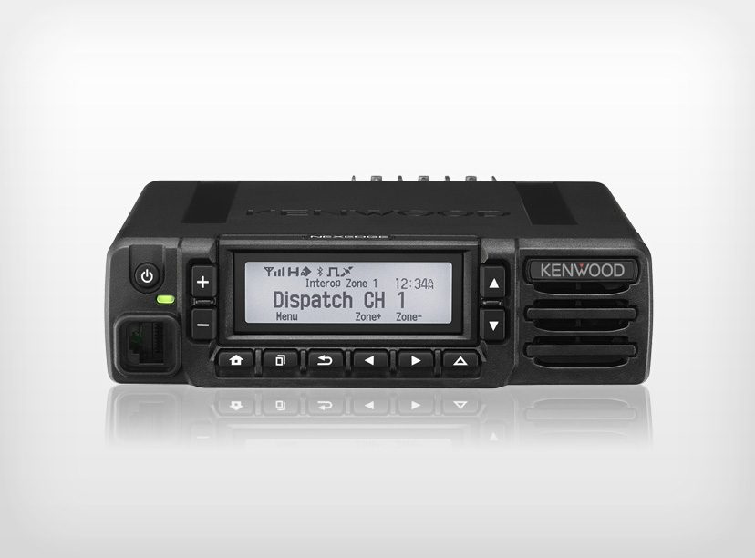 Kenwood NX-3820HGK Mobile UHF 450-520MHz Digital c/w KMC-35 Mic